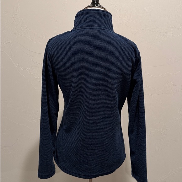 EUC, Mountain Khakis pullover top. - Picture 4 of 9